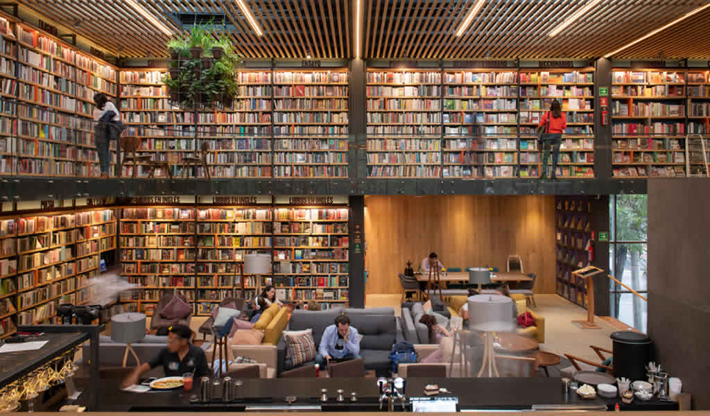 Café y librería El Péndulo / Aizenman-Arquitectura