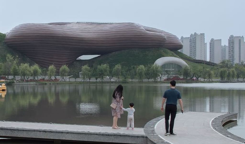 El museo de Liyang, arquitectura suspendida inspirada en la música.