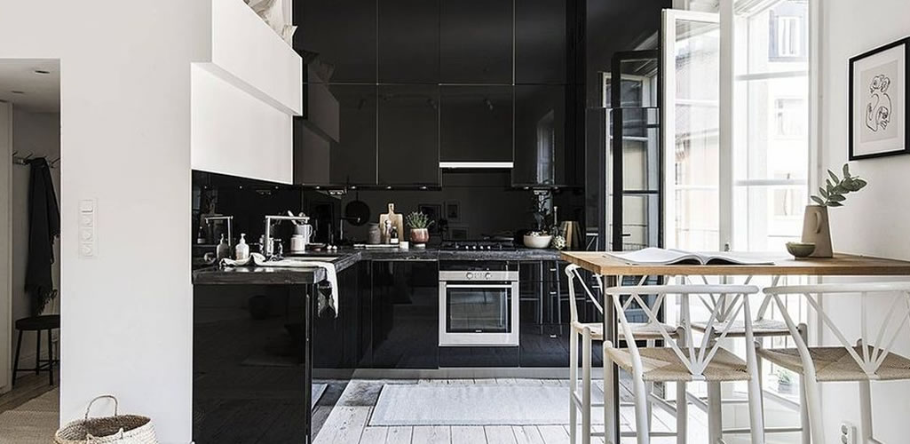 Cocinas modernas en negro