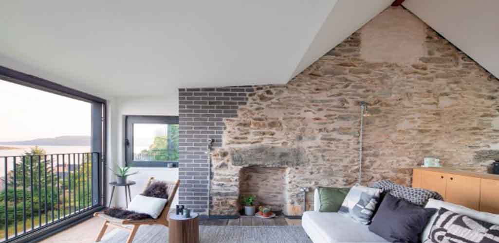 Una técnica transforma pisos en ruinas en una casa revestida de metal en Escocia