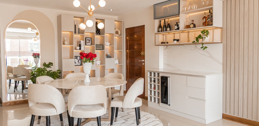 Mariale Venturo: Una sala-comedor diseñada sobre la base de la elegancia y sutileza con estilo contemporáneo