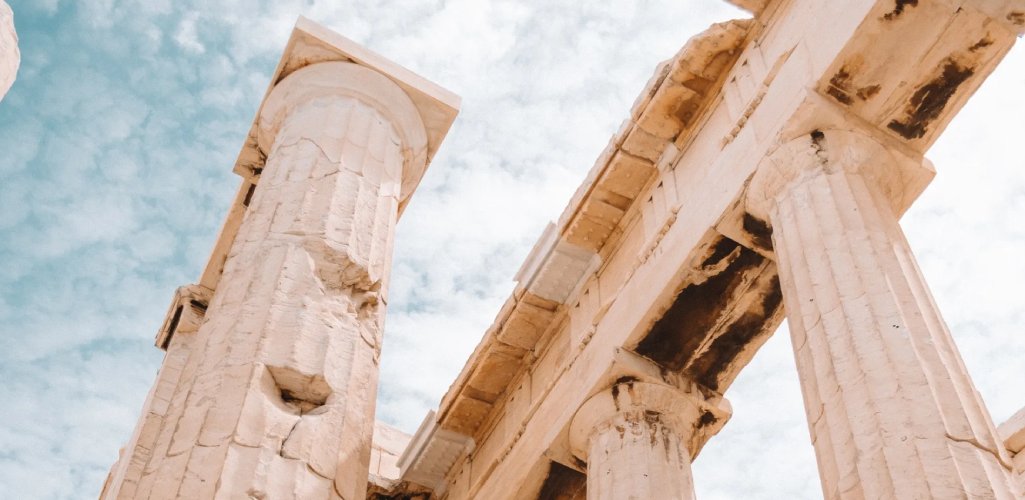 La grandeza perdurable de la arquitectura griega: Un legado de elegancia y funcionalidad
