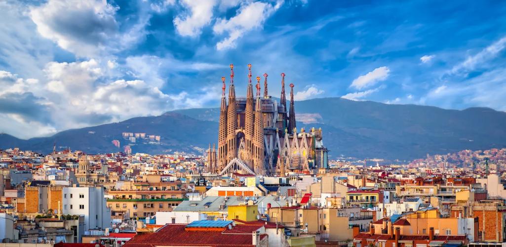 Antoni Gaudí: Descubre cinco de sus edificios más impresionantes