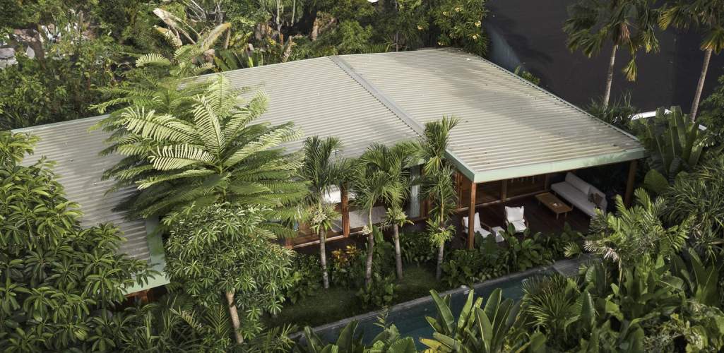 Casa Bawa: Un ejemplo de vida tropical moderna y sostenible por Stilt Studios