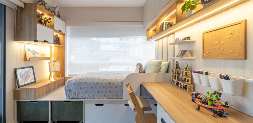 El Dormitorio de Esteban: Un refugio creativo y funcional diseñado por KatDesign