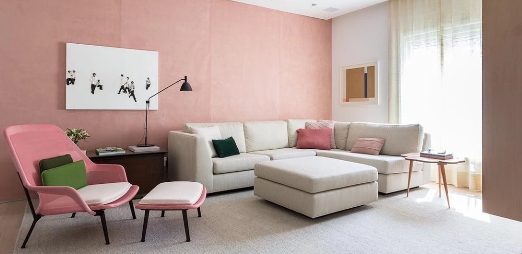 Transforma tu sala con elegancia: Consejos para decorar con rosa