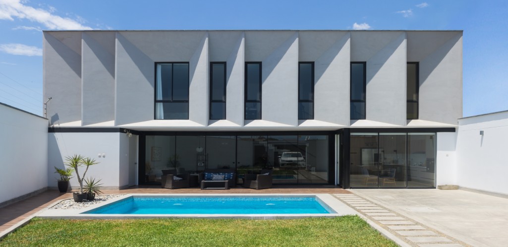 Elegancia moderna por ARAM Arquitectos